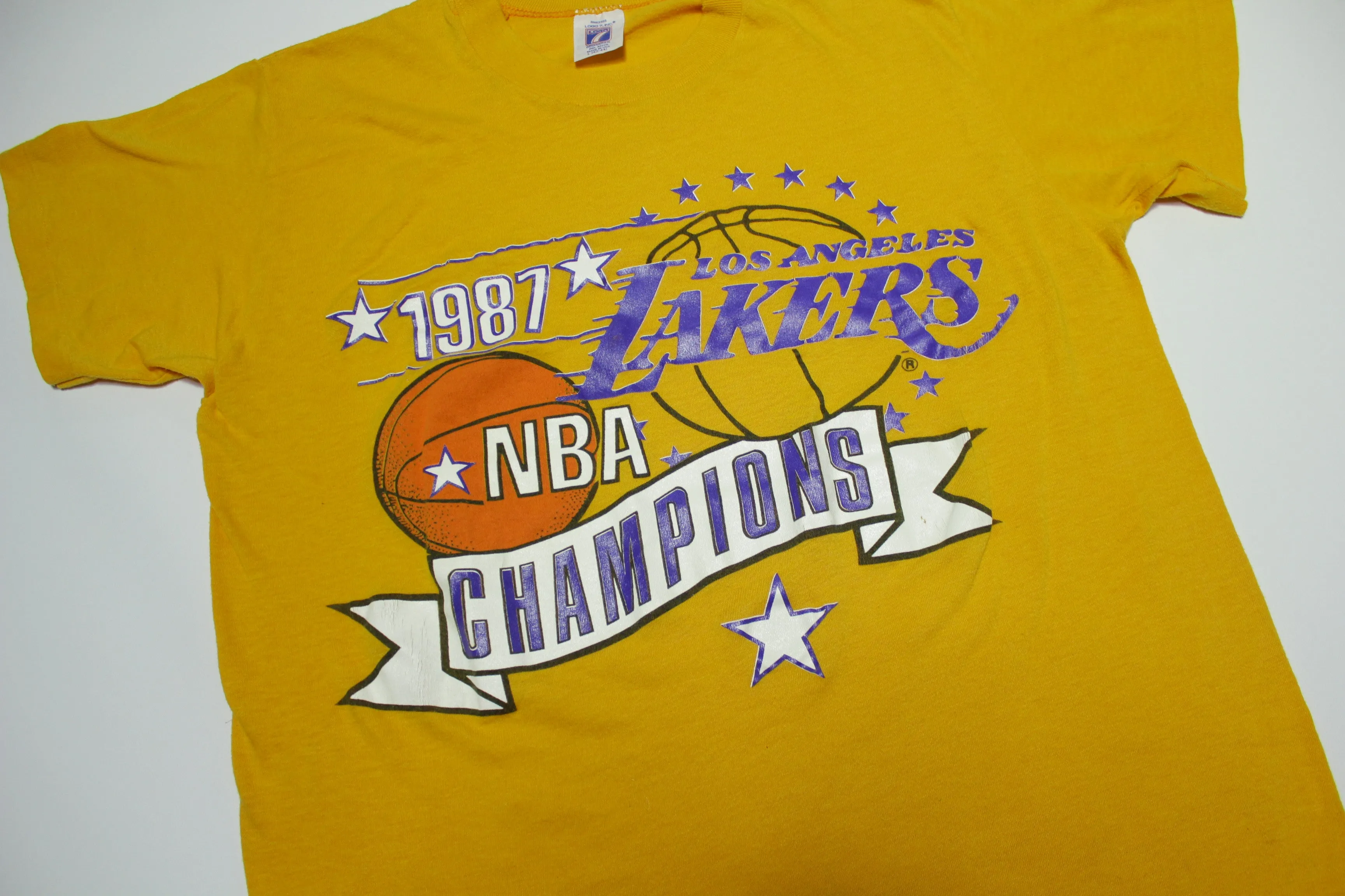 Los Angeles Lakers Vintage 1987 Finals Champions 80's Logo 7 Single Stitch USA T-Shirt